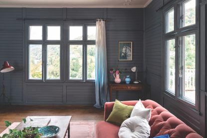colors for north facing living rooms; living room with dark blue walls, Farrow & Ball DeNimes