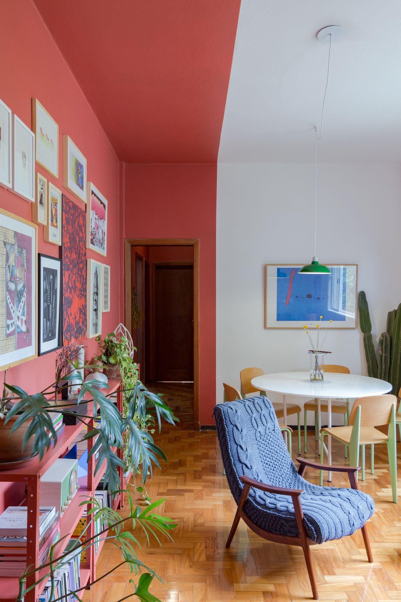 How to make a narrow room look wider with paint Livingetc