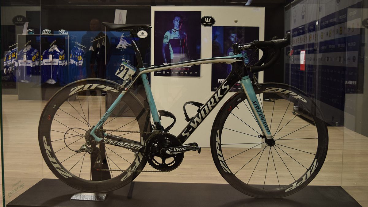 Michal Kwiatkowski's 2014 Specialized S-Works Tarmac SL5 that was ridden to gold at the Ponferrada world championships