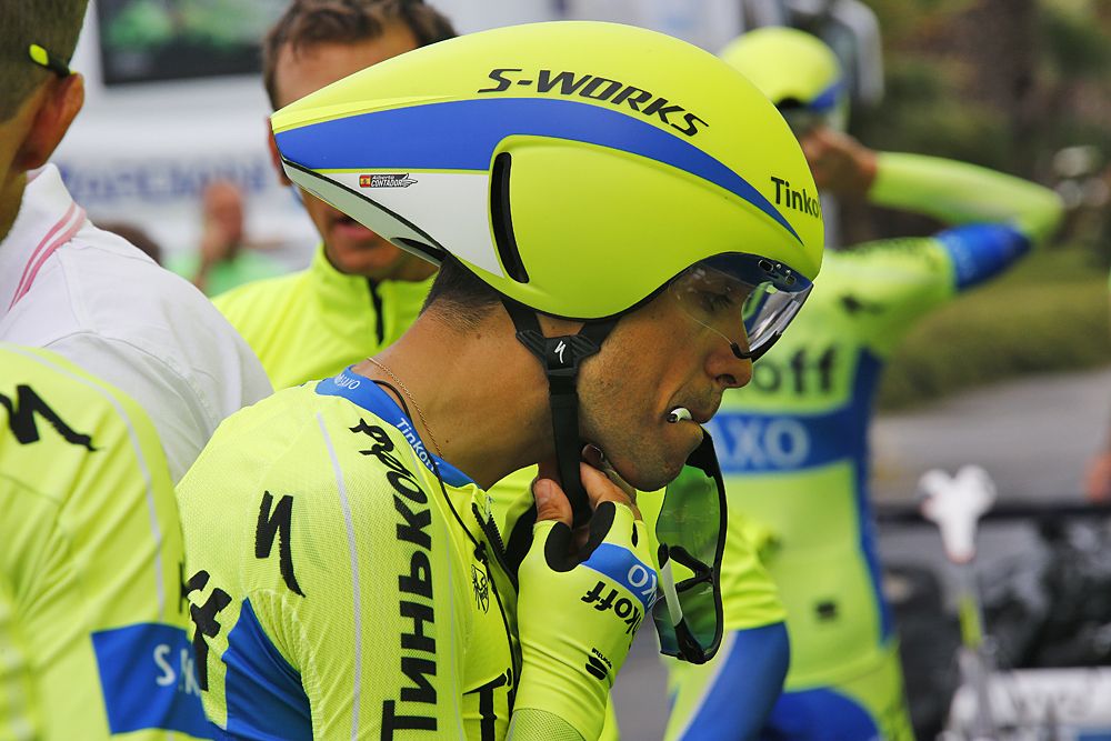 Alberto Contador (Tinkoff - Saxo) in his aero helmet