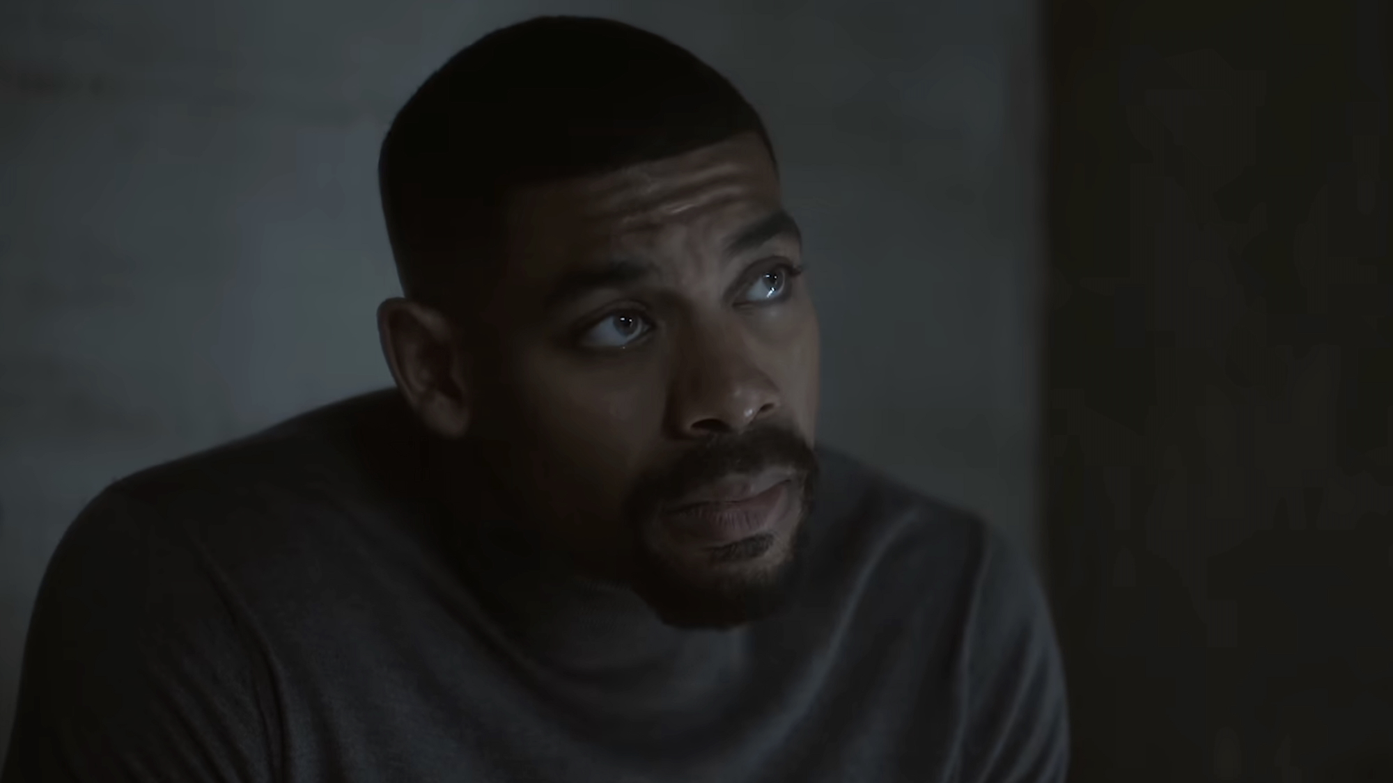 John Stewart in jail in Lanterns Season 1