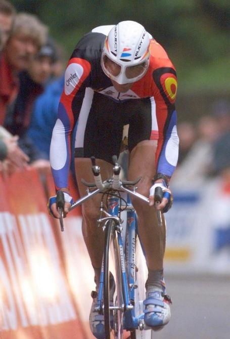 Abraham Olano (Spain) wins the 1998 elite men's time trial world championship in Valkenburg, the Netherlands on a Pinarello time trial bike