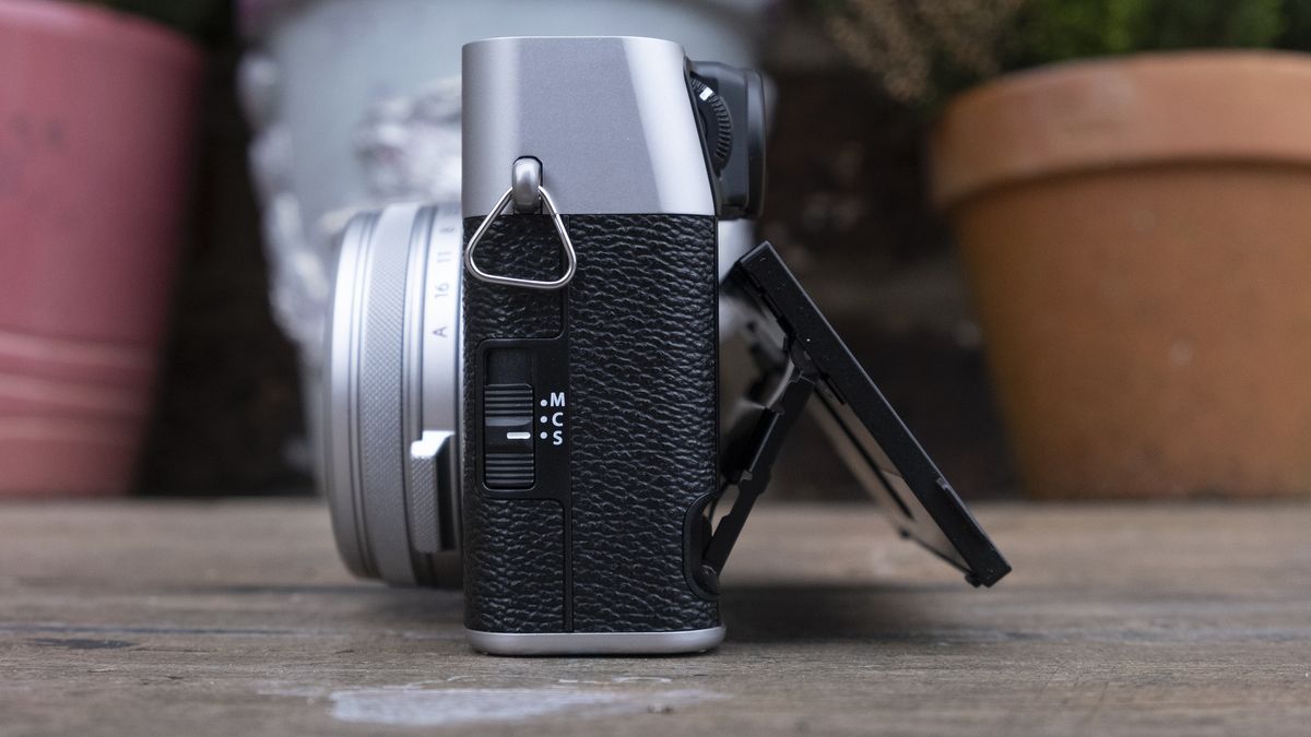 Fujifilm X100V