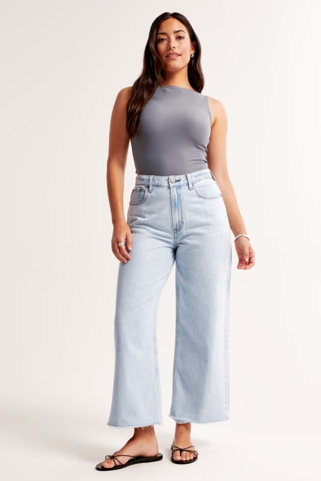 Abercrombie & Fitch Curve Love High Rise Cropped Wide Leg Jeans