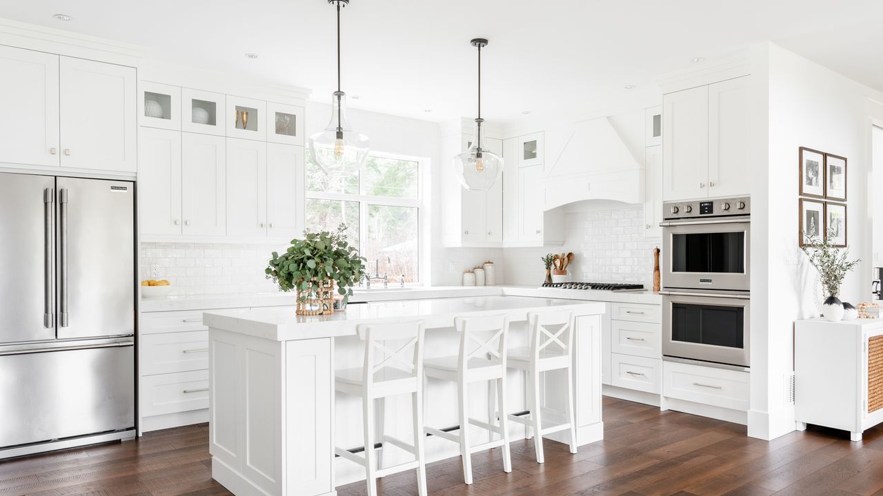 White kitchen designed by McLellan &amp; Co.