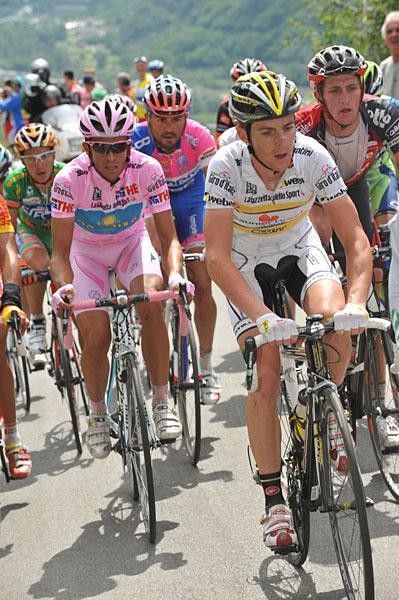 Riccardo Ricco' in the best young rider's jersey