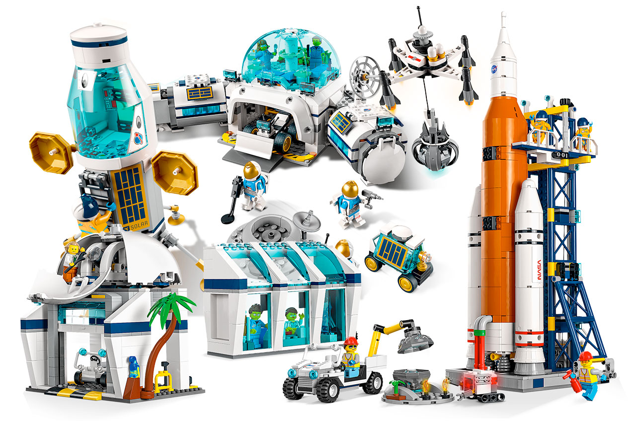 entusiastisk har taget fejl Hovedkvarter Lego to launch NASA-inspired moon sets in time for Artemis I launch | Space