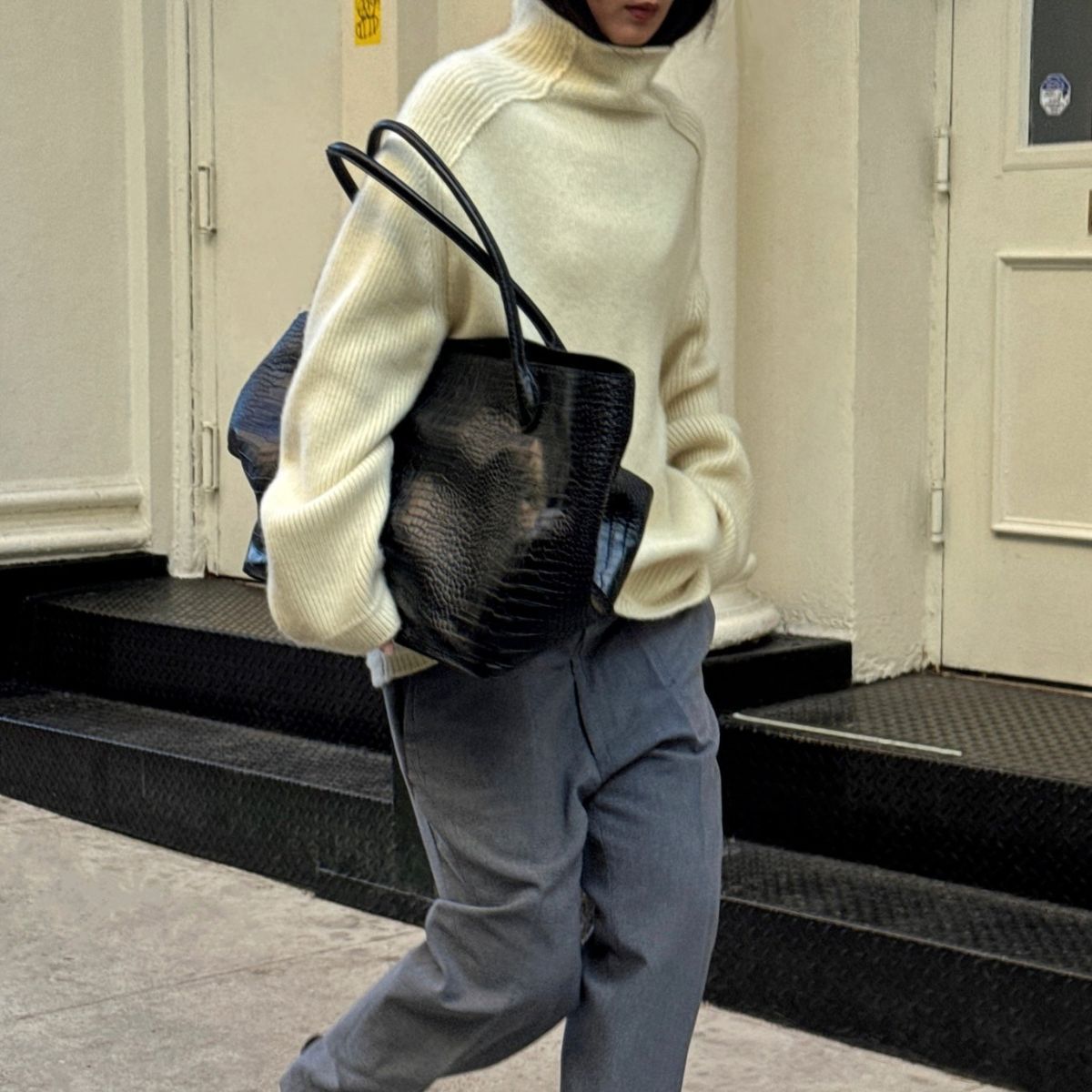 If You Want a Chic, Timeless Capsule Wardrobe in 2026, Start With These 7 Pieces