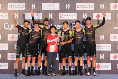 Mitchelton-Scott win the 2018 Hammer Hong Kong