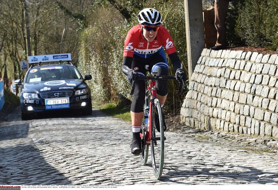 Iris Slapendel at the women's Omloop Het Nieuwsblad