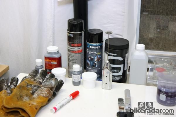 Friction Facts' special 'UltraFast' chains are treated with a special blend of dry and wet lubricants.