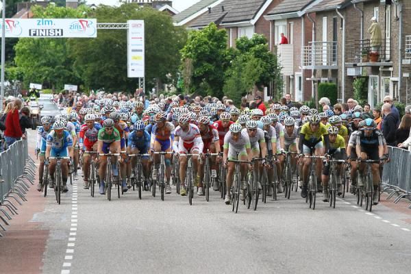 The peloton in action during stage 2 of the Ster ZLM Toer.