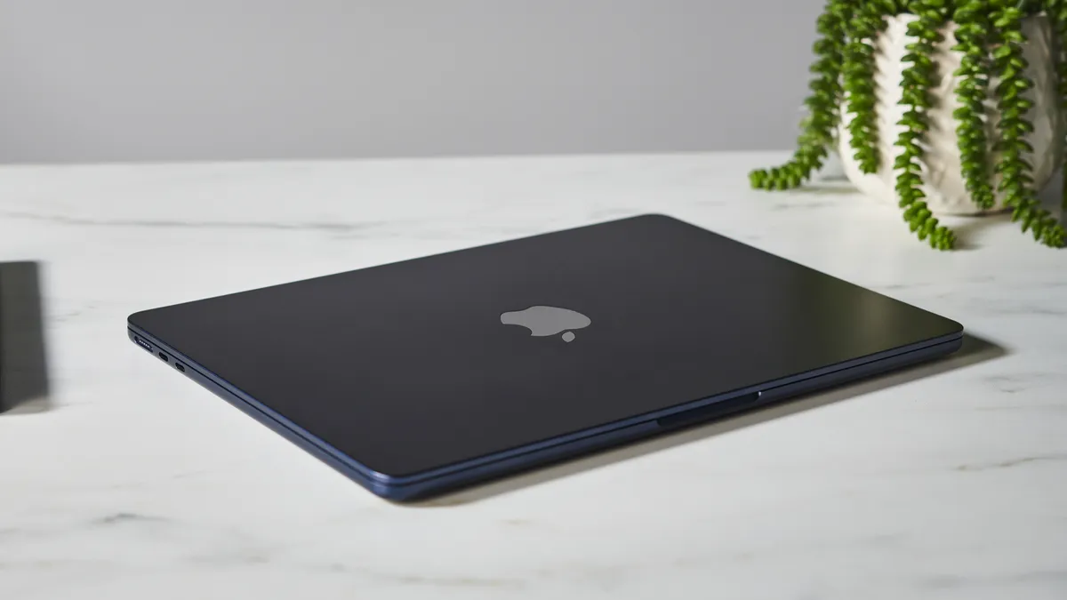 MacBook Air vs Dell XPS 13: Bandingkan Laptop Andalanmu!