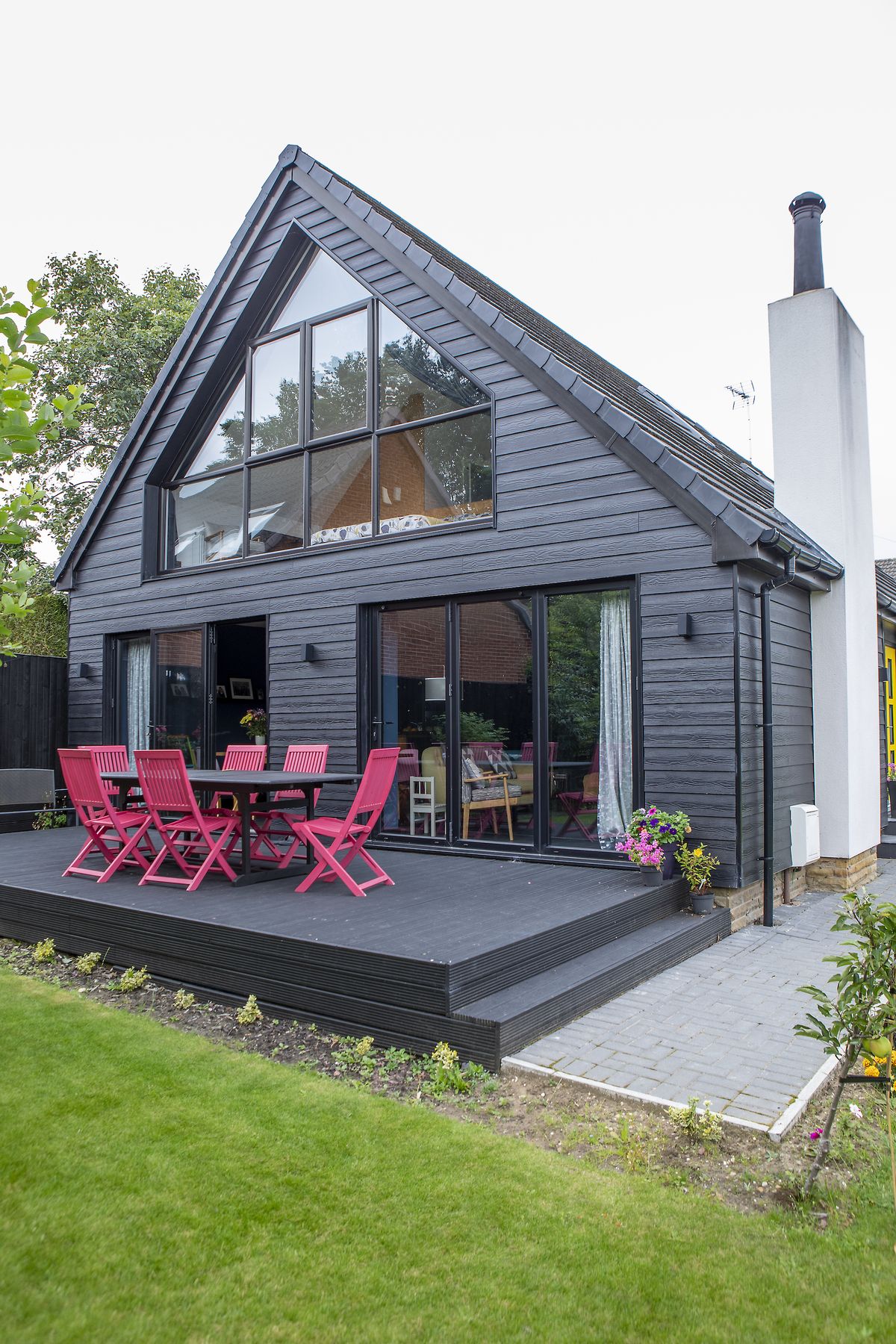bungalow extension and makeover with black cladding and decking
