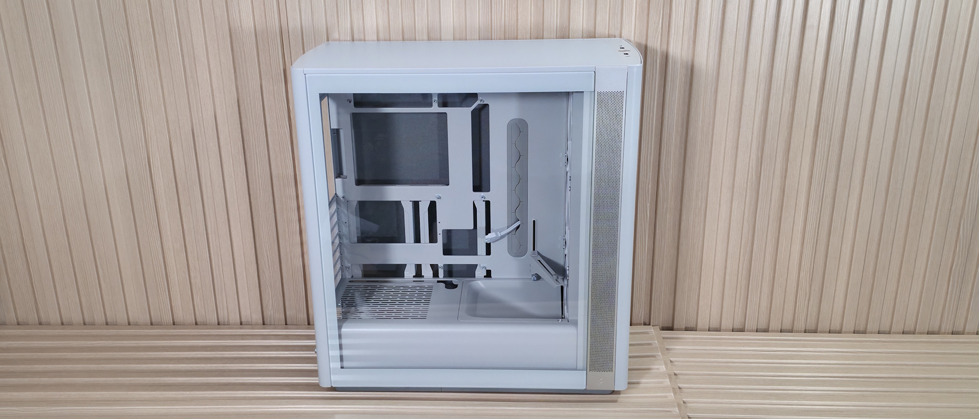 Fractal Define One - lead image
