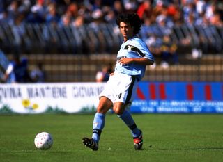 Fernando Couto in action for Lazio against Piacenza in September 1998.