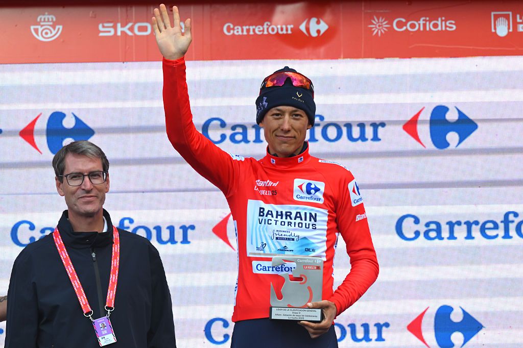ALFARO, SPAIN - AUGUST 31: Torstein Traeen of Norway and Team Bahrain - Victorious - Red Leader Jersey celebrates at podium during the La Vuelta - 80th Tour of Spain 2025, Stage 9 a 195.5km stage from Alfaro to Estacion de Esqui de Valdezcaray 1541m / #UCIWT / on August 31, 2025 in Alfaro, Spain. (Photo by Tim de Waele/Getty Images)