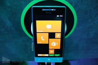 HTC 8S on display at MWC