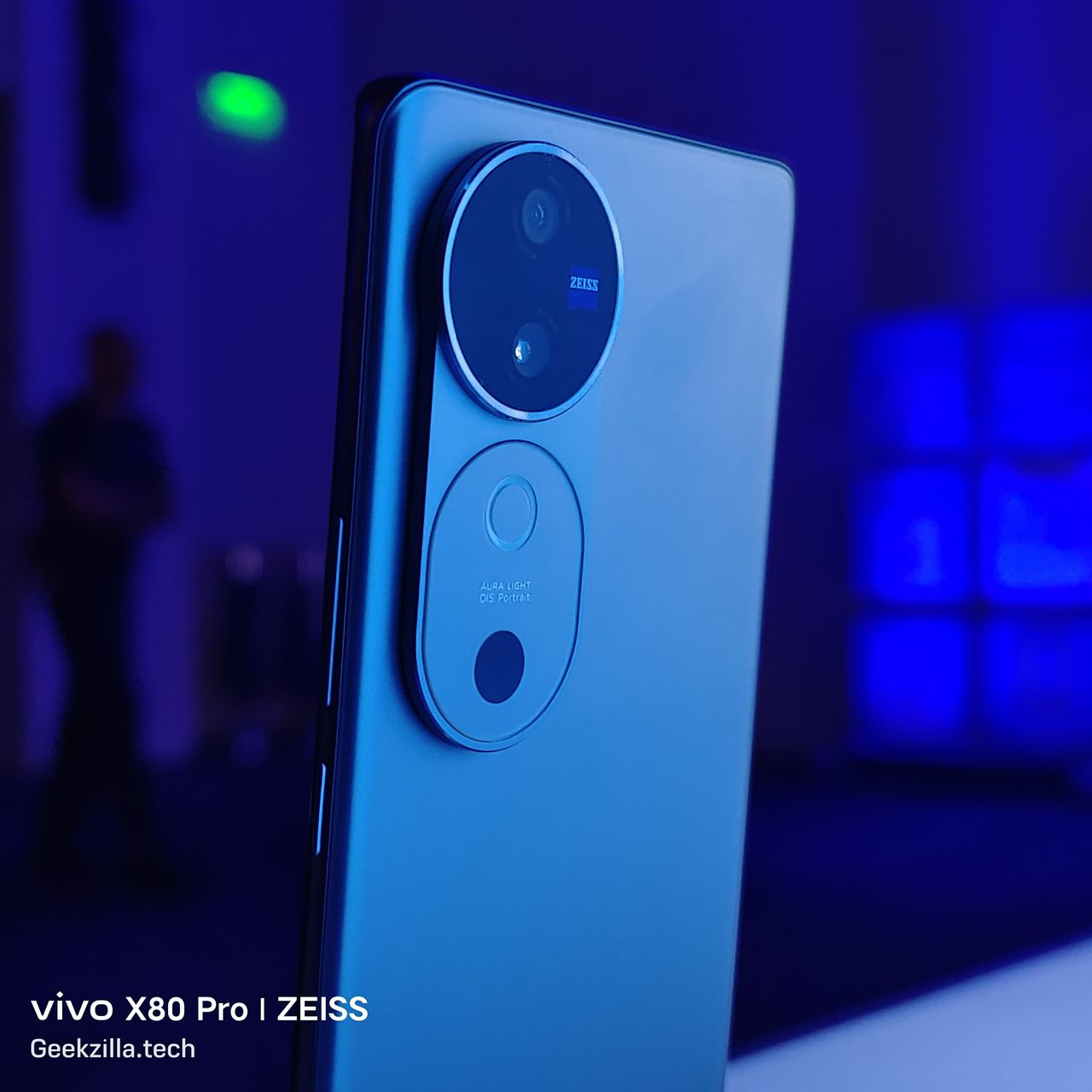 Vivo V40