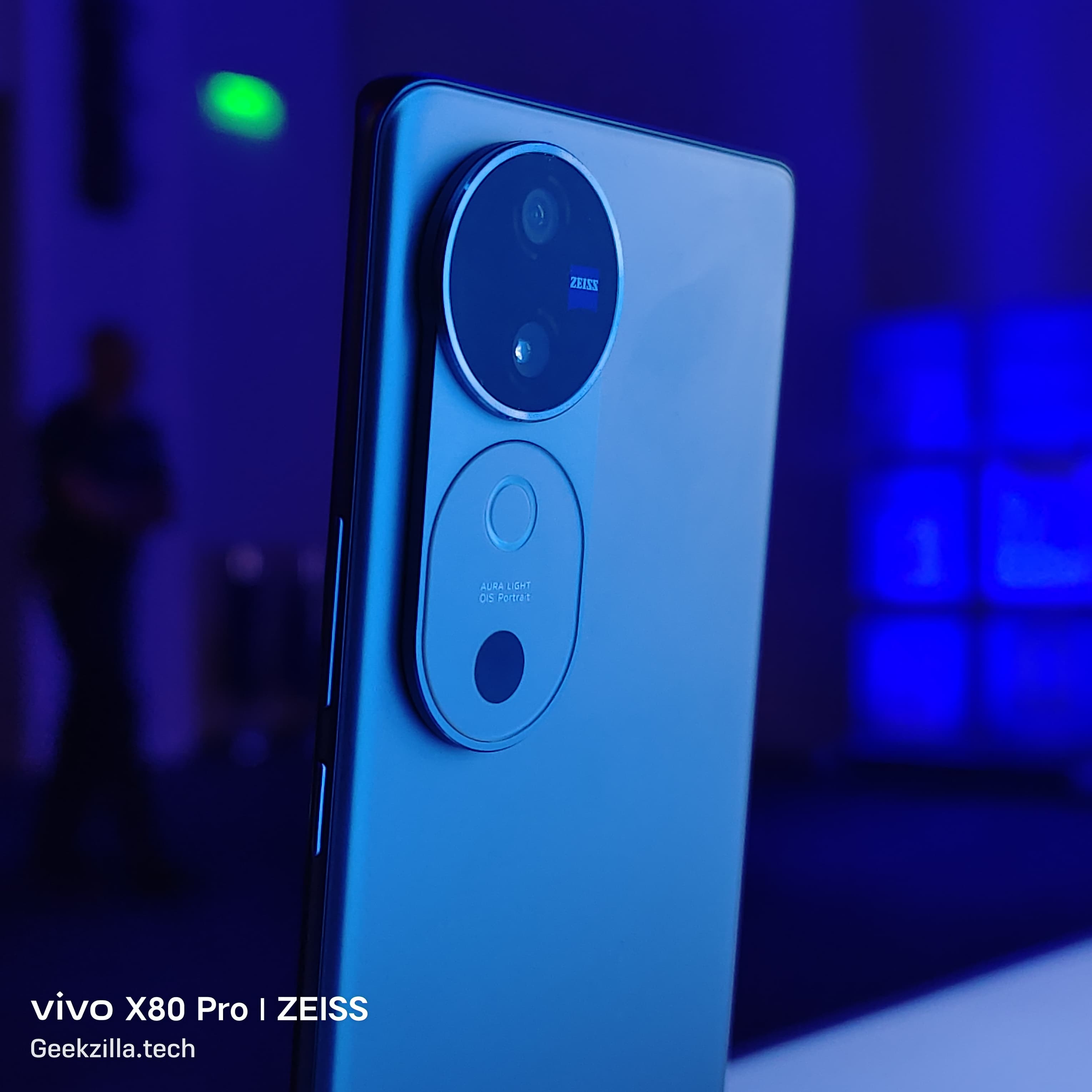 Vivo V40