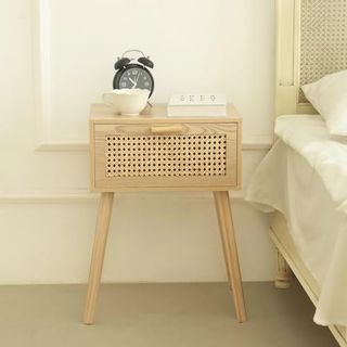 Awasen Rattan Nightstand, Bedside Table With Rattan Drawer, Wood End Table With Storage and Solid Wood Legs for Bedroom Living Room Small Space (walnut)