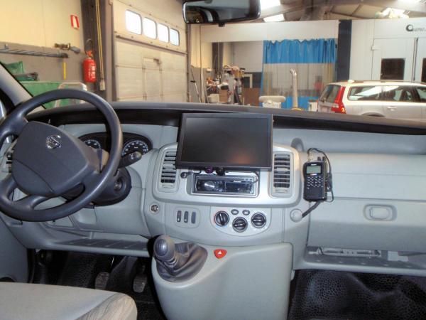 The VIP vans have two screens so that occupants can keep abreast of what's going on in the peloton