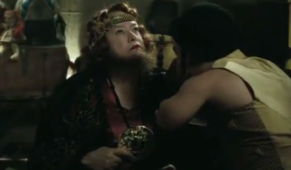 See Kathy Bates with a beard in the first American Horror Story: Freak Show trailer