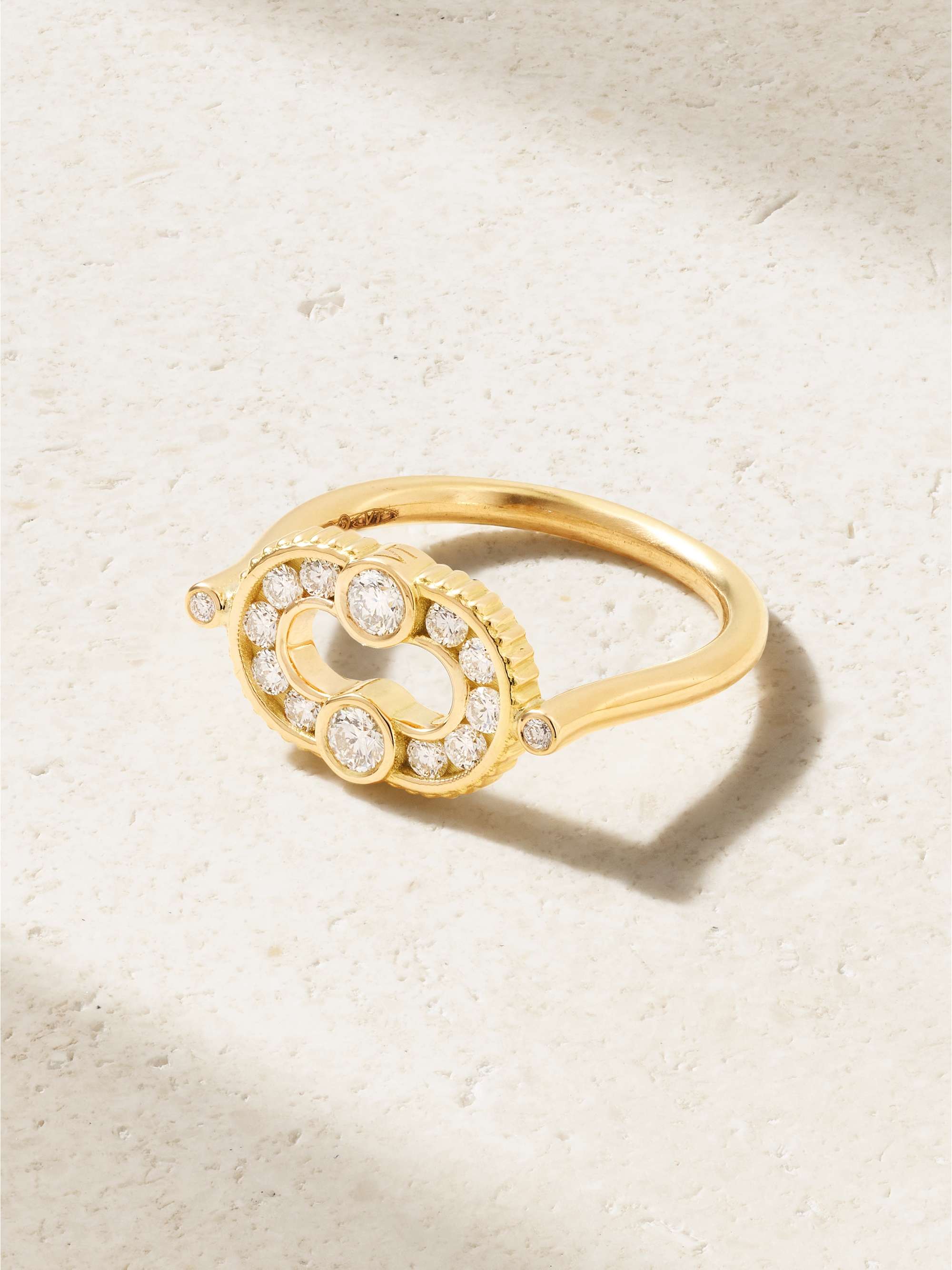 Magnetic 18-Karat Gold Diamond Ring