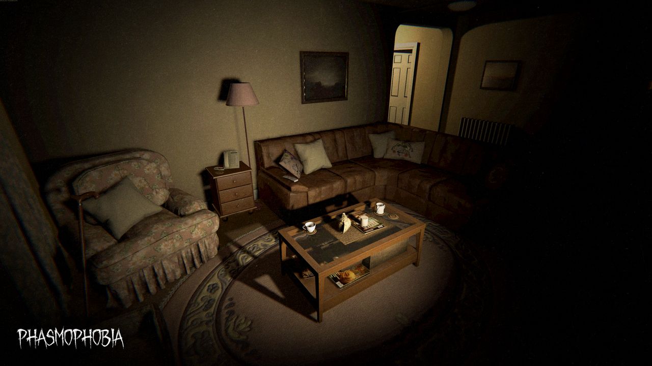 Phasmophobia map 6 Tanglewood Drive living room - An old couch set, large cushioned chair, and other dated fixtures in a dark room