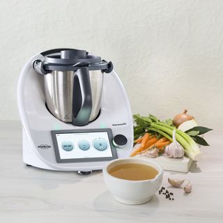Thermomix TM6 cooking a soup