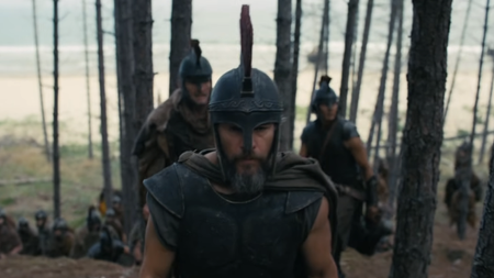 Odysseus (Matt Damon) leads his men in The Odyssey.