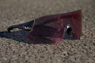 Image shows the Tifosi Rail sunglasses