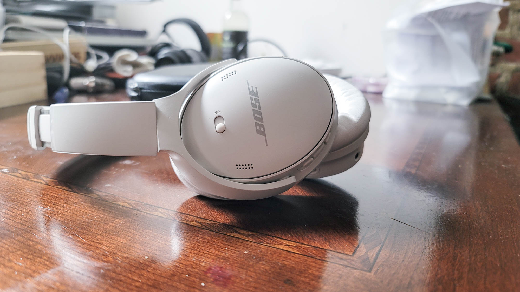 best headphones and earbuds for battery life: Bose QuietComfort 45