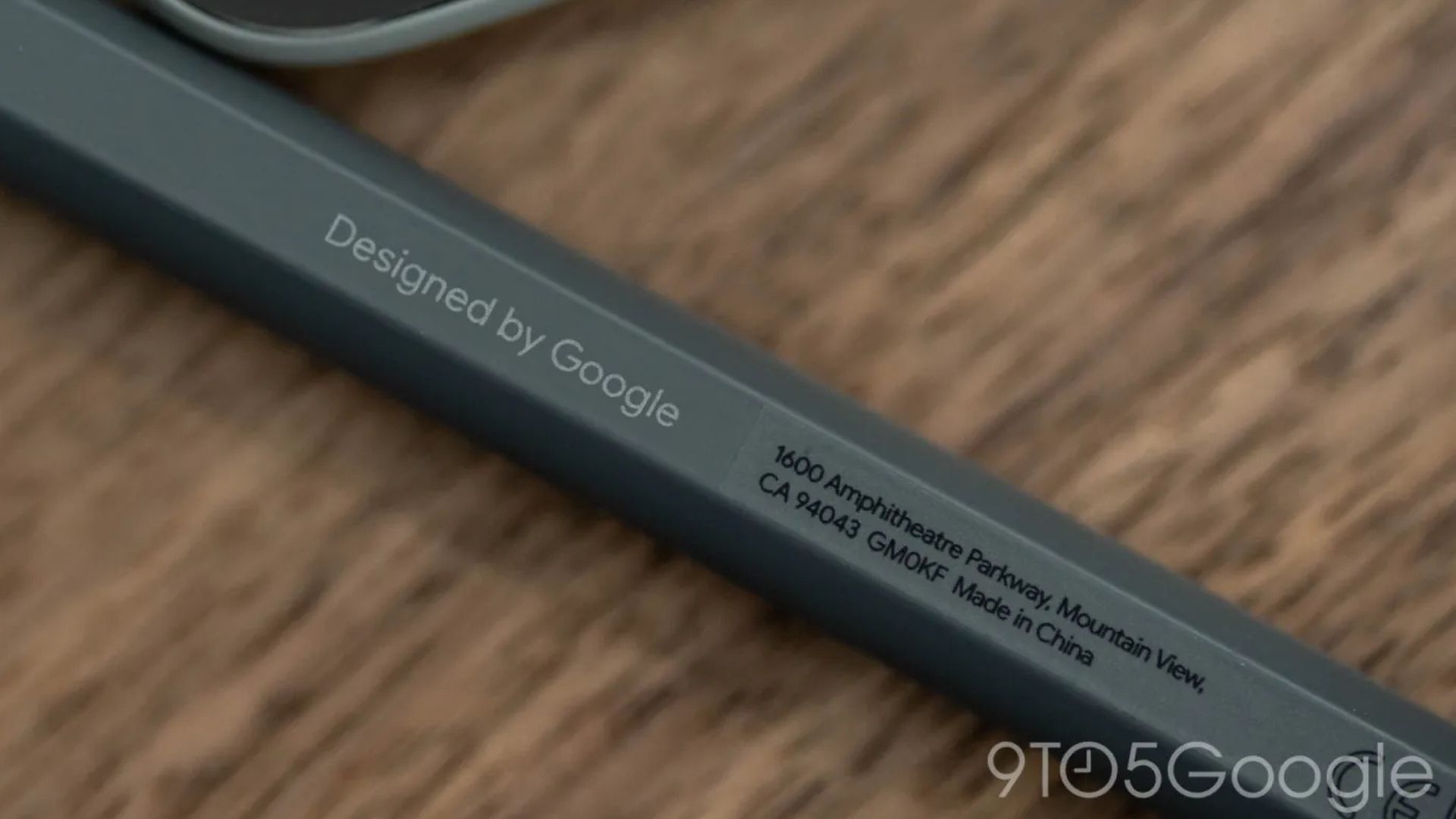 Pixel Tablet Pen shows up online