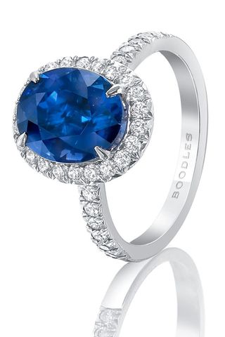 Boodles New Vintage Oval Blue Sapphire Ring