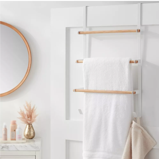 Towel ideas discount for small bathrooms