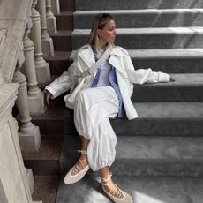 An image of @holliemercedes wearing one of the best lace-up flats.