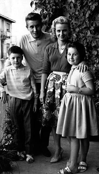 Anquetil and 'Nanou' with her children