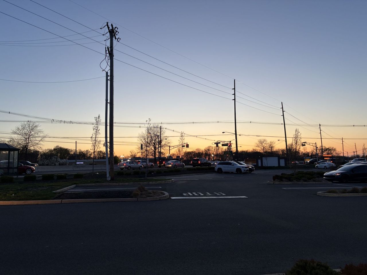 Apple iPhone 16e dynamic range sample.