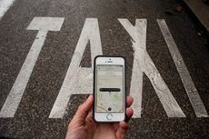 Uber starts charging a $2 fee for hailing taxis