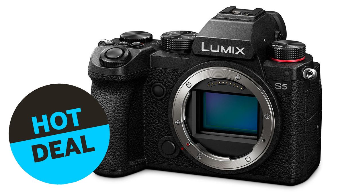 Panasonic S5 mega deal free 549 Sigma prime lens with this launch