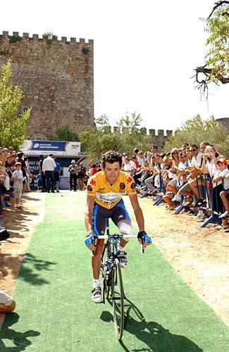 Roberto Heras (Liberty Seguros) exits sign on