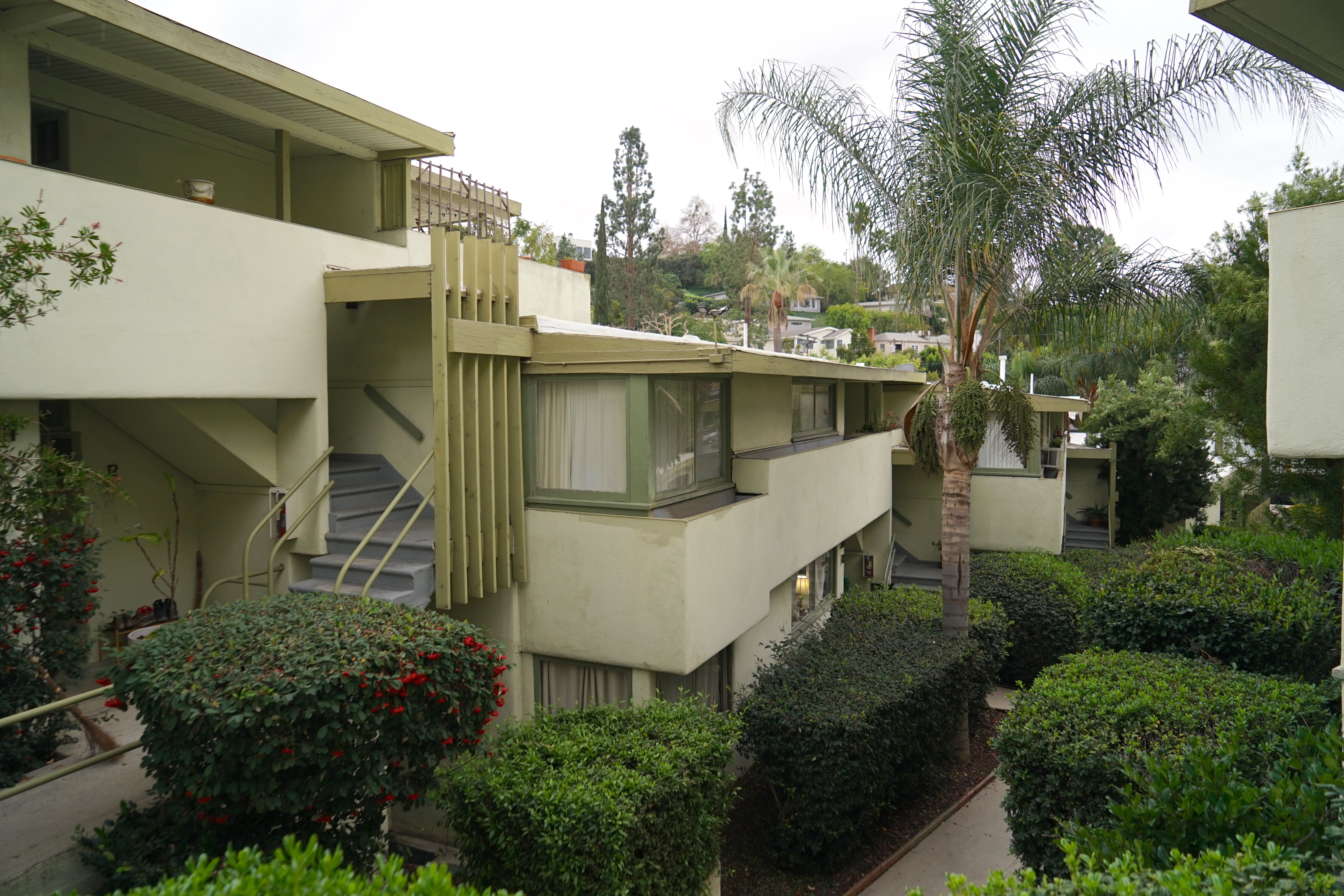 laurelwood apartments