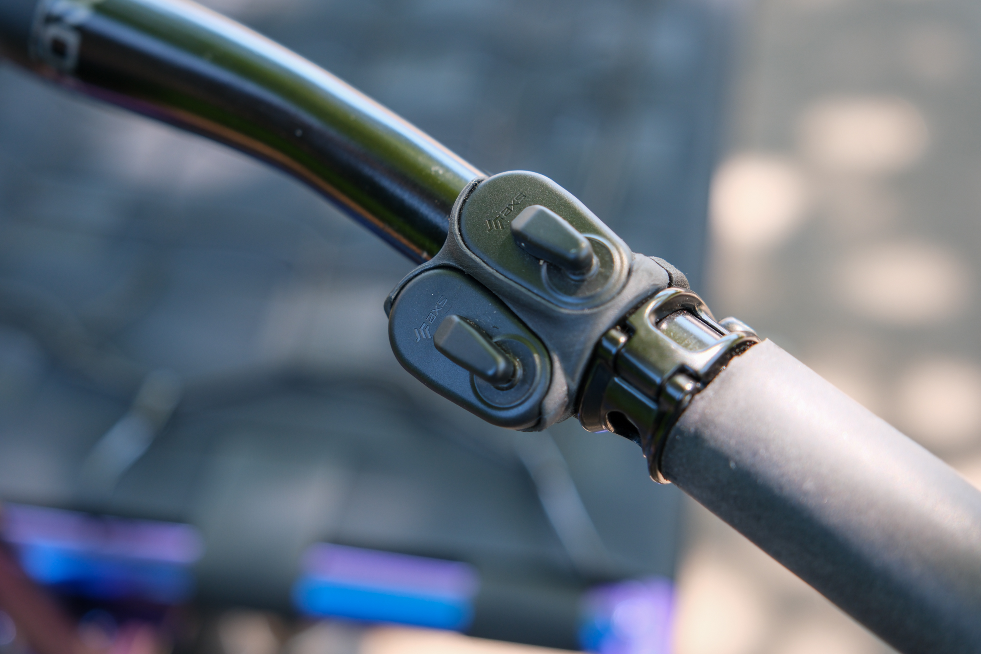 SRAM Wireless Blips