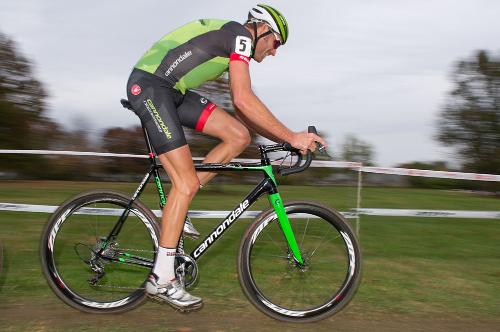 Ryan Trebon (Cannondale pb Cyclocrossworld) putting in a huge effort in keeping Powers within striking distance.