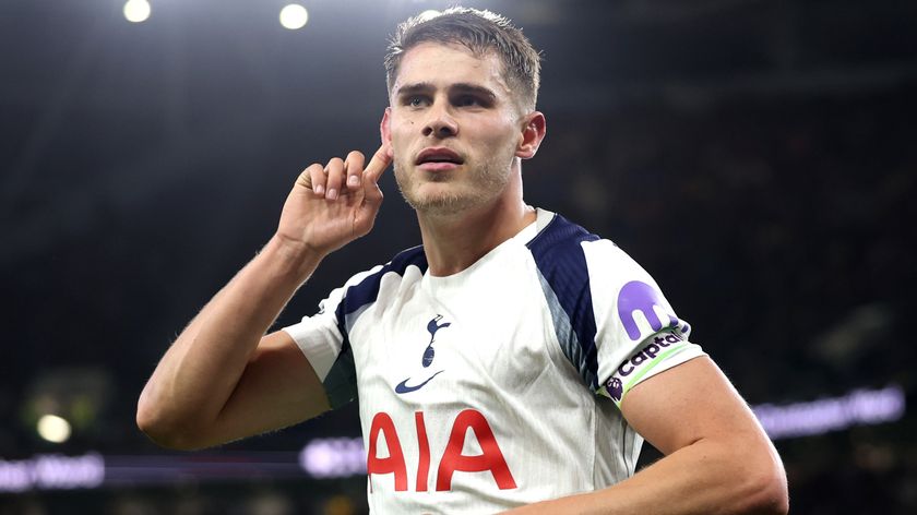 Micky van de Ven of Tottenham Hotspur celebrates scoring his team&#039;s second goal during the Premier League match between Everton and Tottenham Hotspur at Hill Dickinson Stadium on October 26, 2025 in Liverpool, England. 