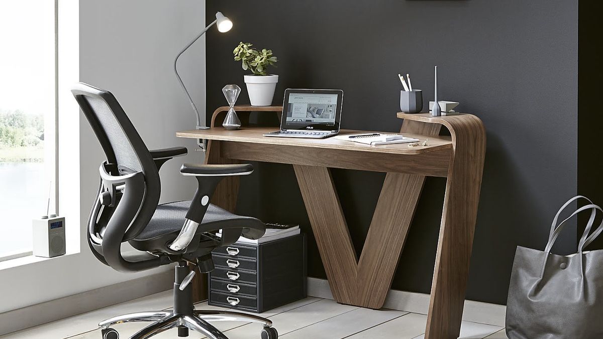 The best ergonomic office chairs for bad backs | Real Homes
