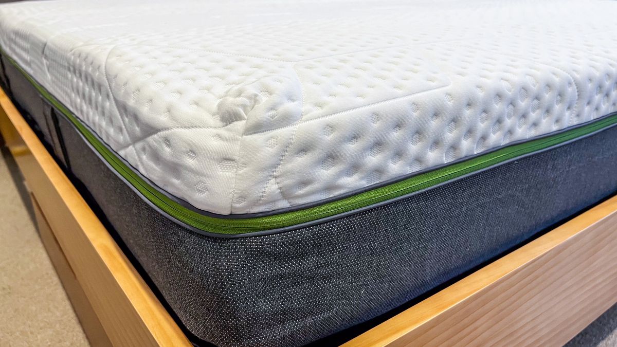 Emma Diamond Hybrid Mattress review: a firm surface that takes care of ...