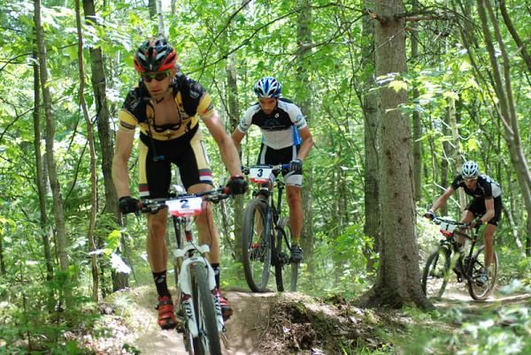 Brian Matter (Gear Grinder / Trek) leads Nathan Guerra (Wheel &amp; Sprocket / Vision) and Tristan Schouten (Rolf Prima / Giant).