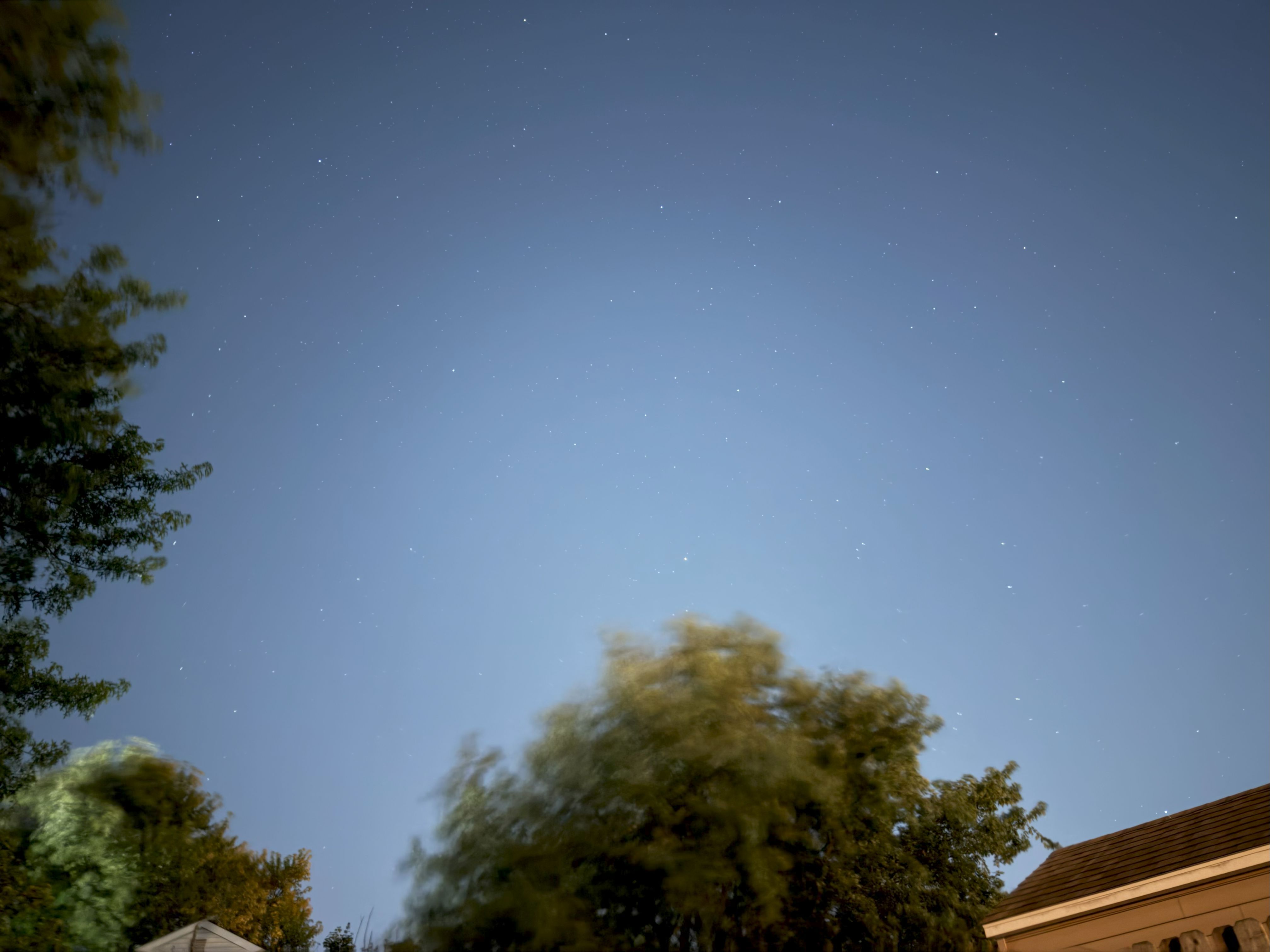 Apple iPhone 17 Pro astrophotography sample.